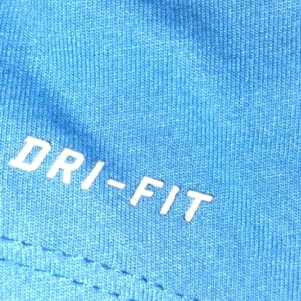 The Nike Tee Dri-Fit Blue Graphic Athletic Tank Top‎ Size M.